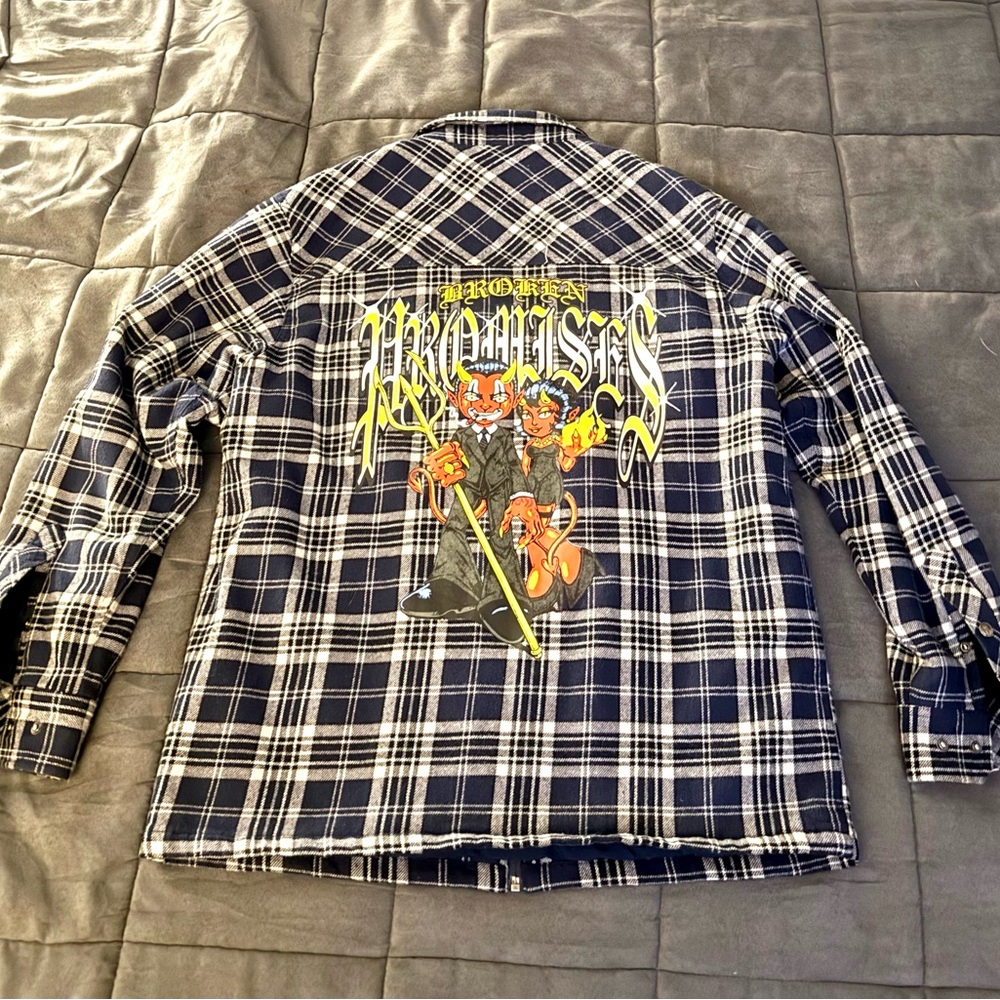 Broken Promises Plaid Flannel Graphic Jacket New without Tags size Medium